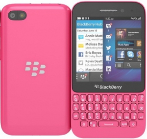 BlackBerry Q5 Pink